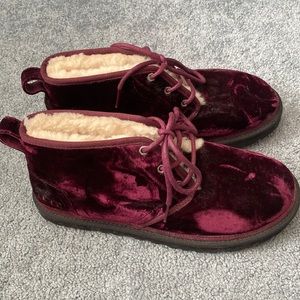 Brand new, never used Mens Ugg boots in a size 9